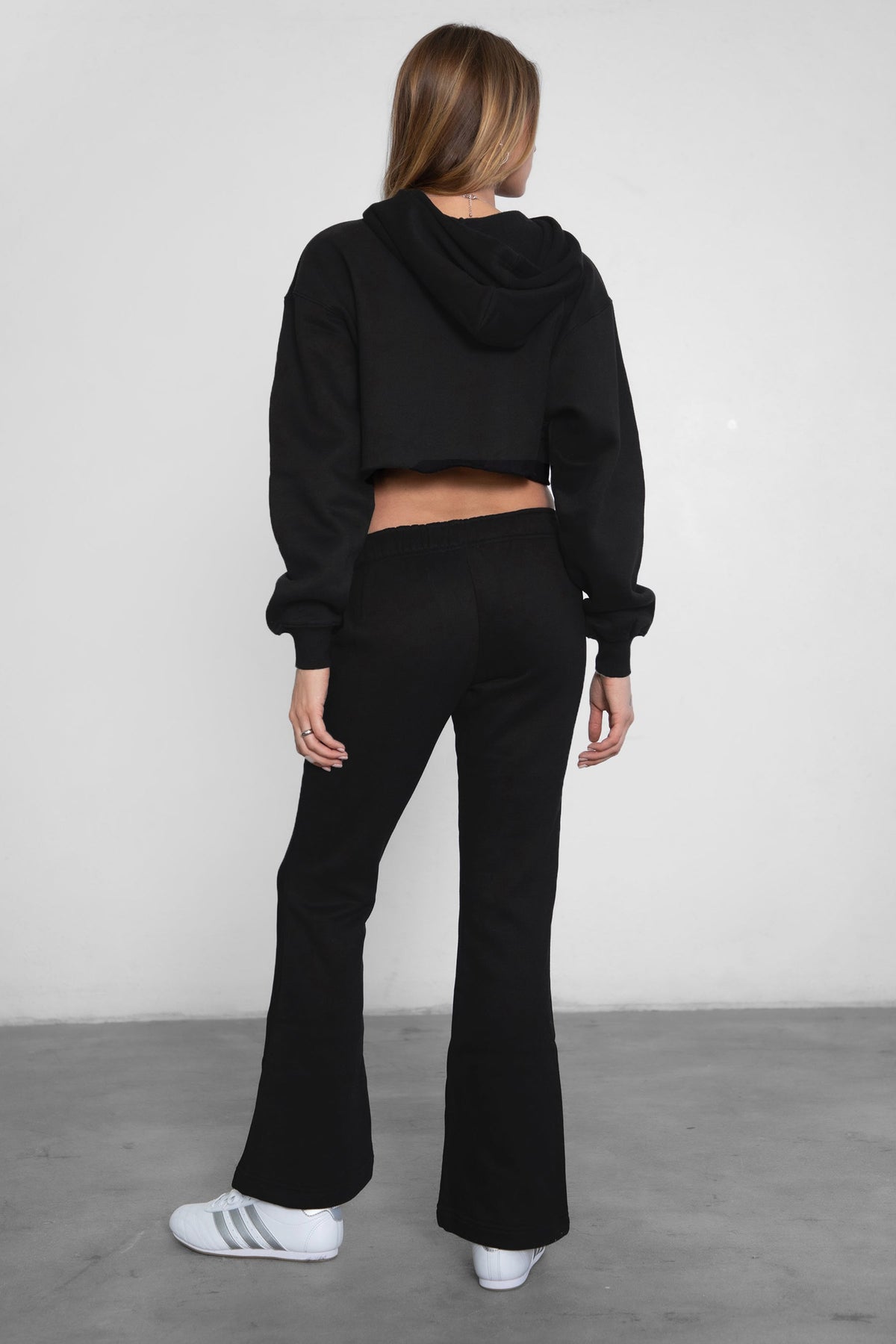 JIYA Essential Fleece Flare Sweat Pants