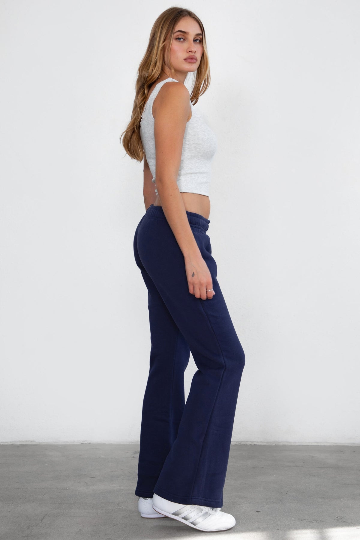 JIYA Essential Fleece Flare Sweat Pants